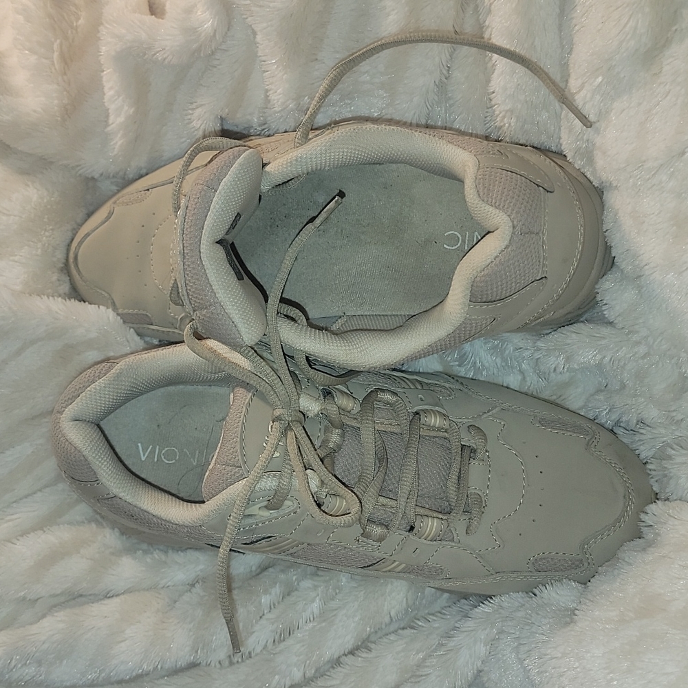 Vionic Orthopedic walking shoes